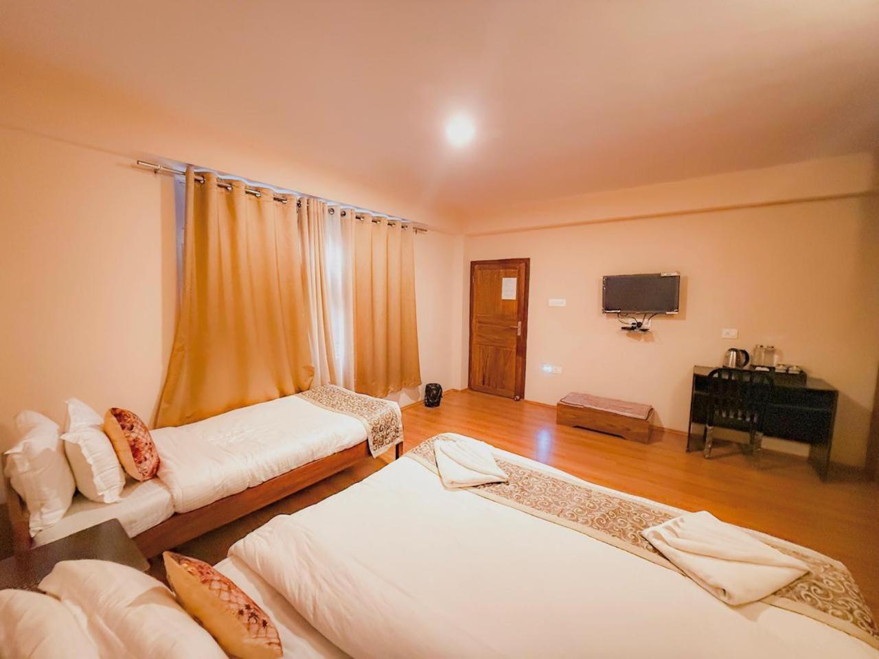 Hotel Shambhala 甘托克 外观 照片