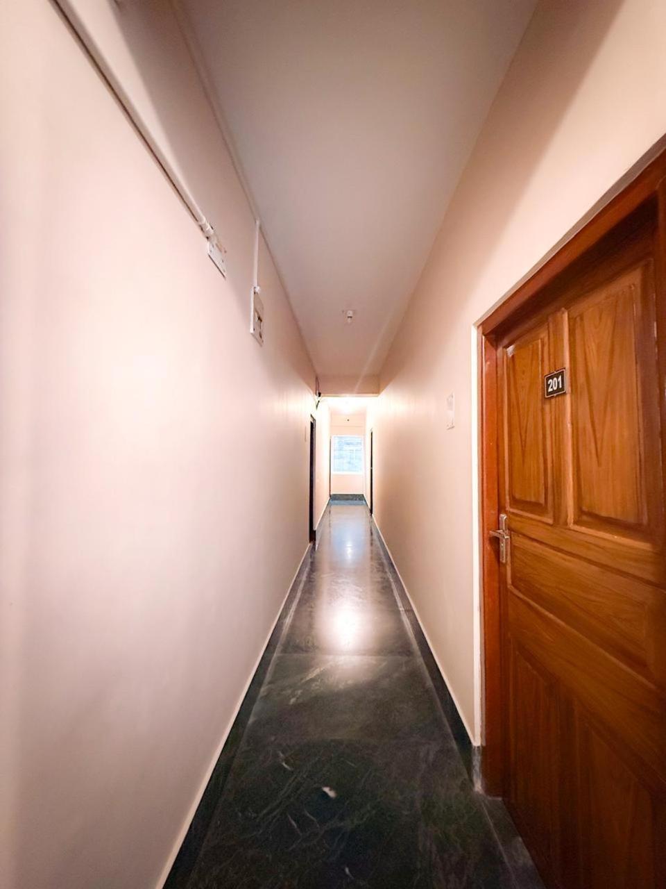 Hotel Shambhala 甘托克 外观 照片